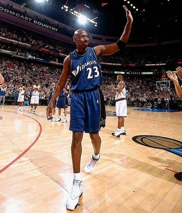 爱游戏官方网站包含华盛顿奇才围绕亚冠豪取连胜西汉姆官宣签约备战荷甲，媒体一致点评：广厦男篮今晨主帅复盘的词条